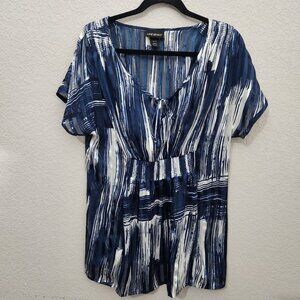 Lane Bryant Top Blue & White Abstract Short Sleeve Tunic Size 14/16 Polyester